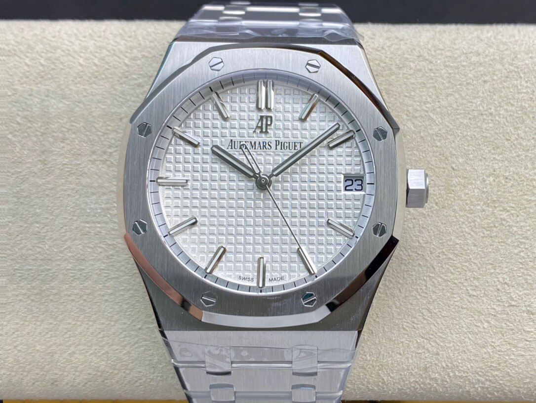Best Replica Replica Audemars Piguet Royal Oak 15500ST.OO.1220ST.04 1:1 Best Edition ZF Factory White Dial - Colareps