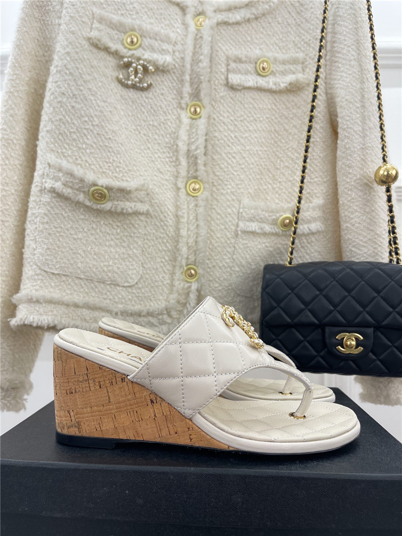 Best Replica chanel rhombus CC logo chain buckle slippers - Colareps