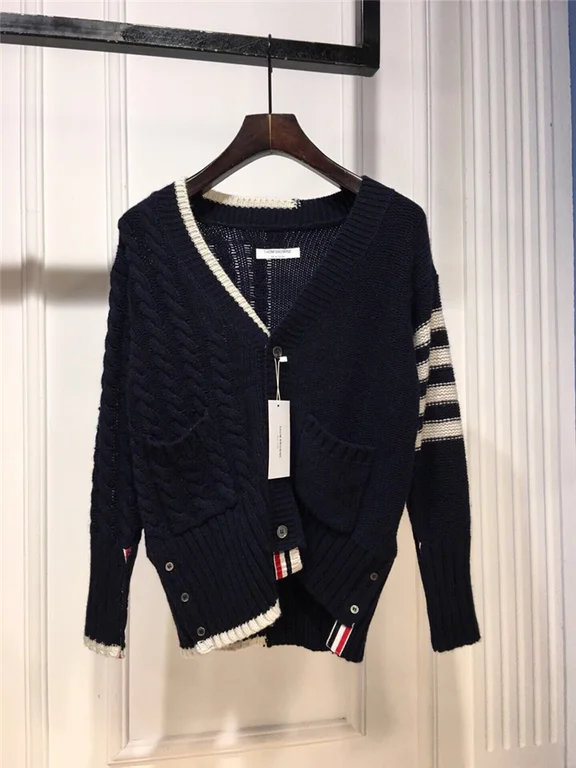 Best Replica Thom Browne Cardigan - Colareps