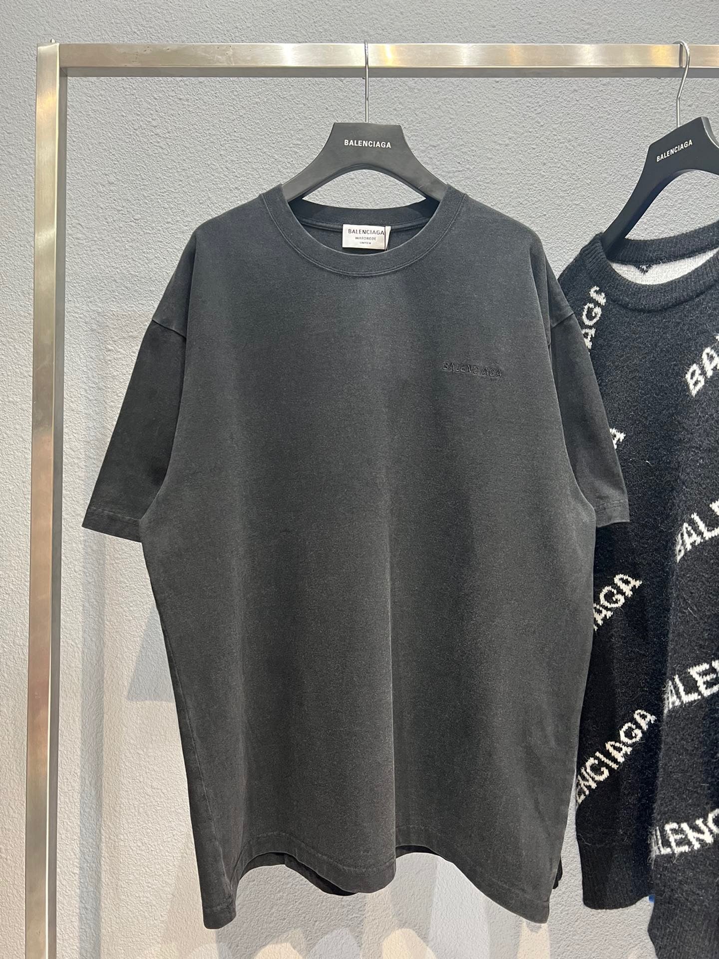 Best Replica Balenciaga T-shirt - Colareps