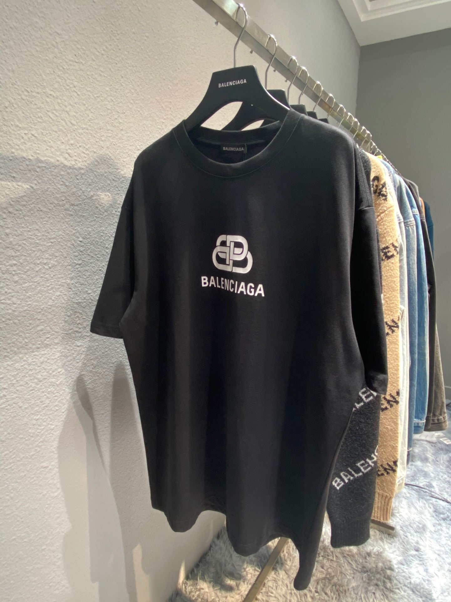 Best Replica Balenciaga T-shirt - Colareps