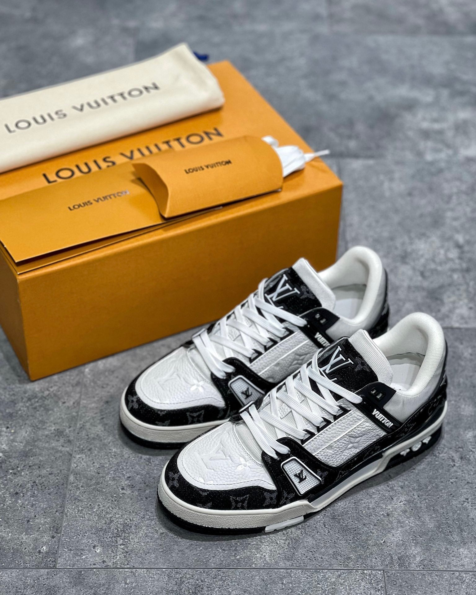 Best Replica Louis Vuitton Trainer Sneaker - Colareps