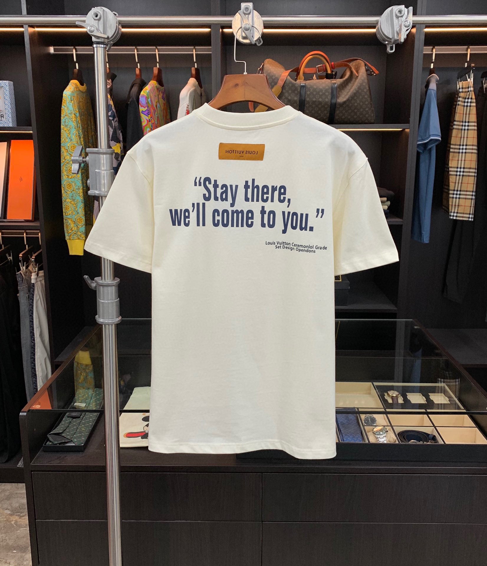 Best Replica Louis Vuitton T-shirt - Colareps