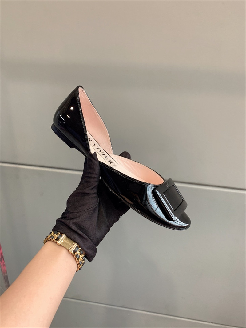 Best Replica Roger vivier new hollow square buckle flat bottom - Colareps