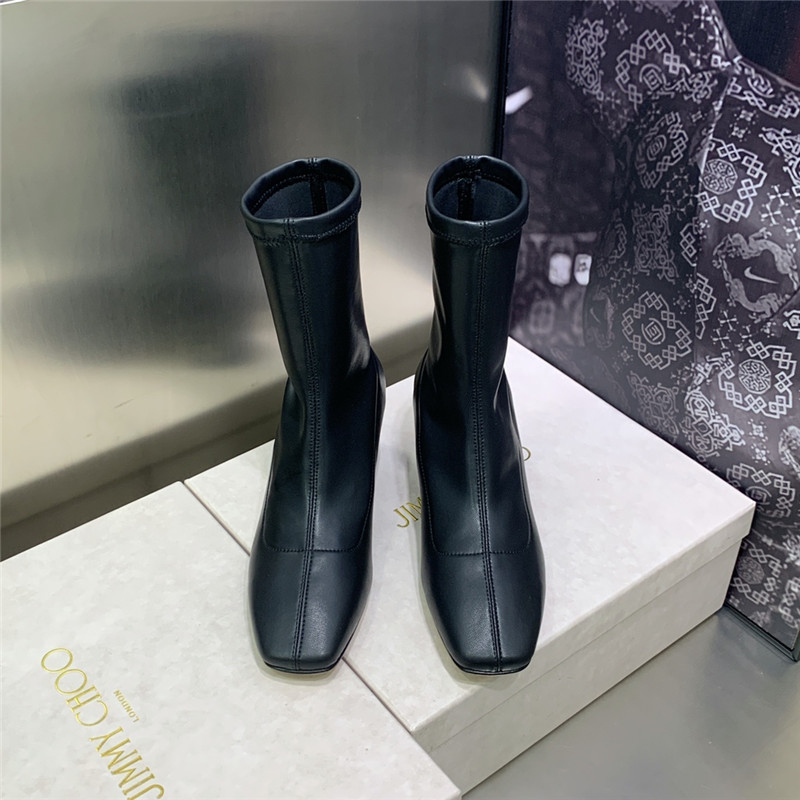 Best Replica jimmy choo logo block heel square toe ankle boots - Colareps