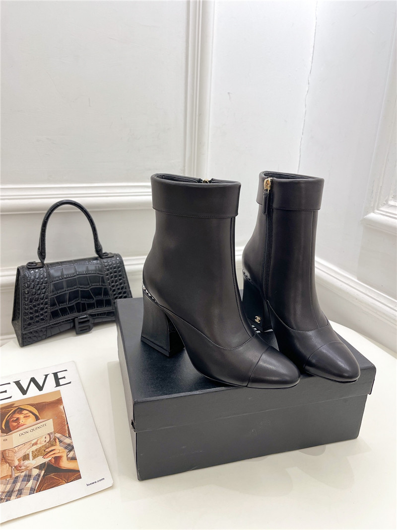 Best Replica Chanel catwalk style pearl heel ankle boots - Colareps