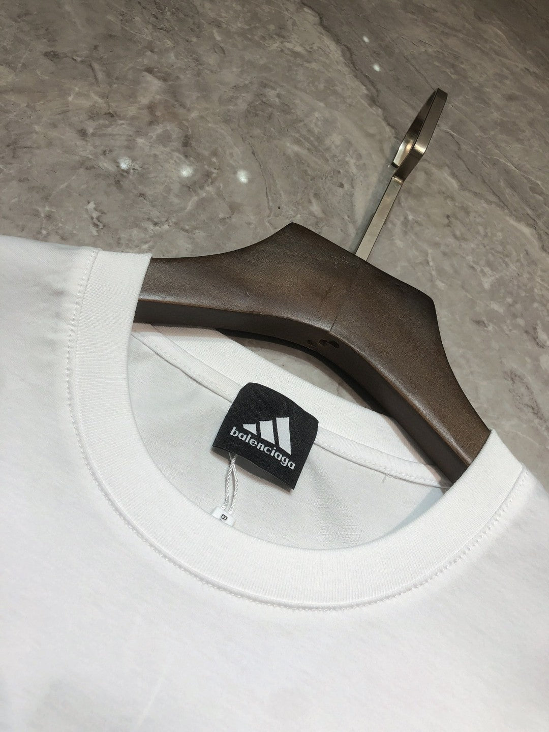 Best Replica Balenciaga T-shirt - Colareps