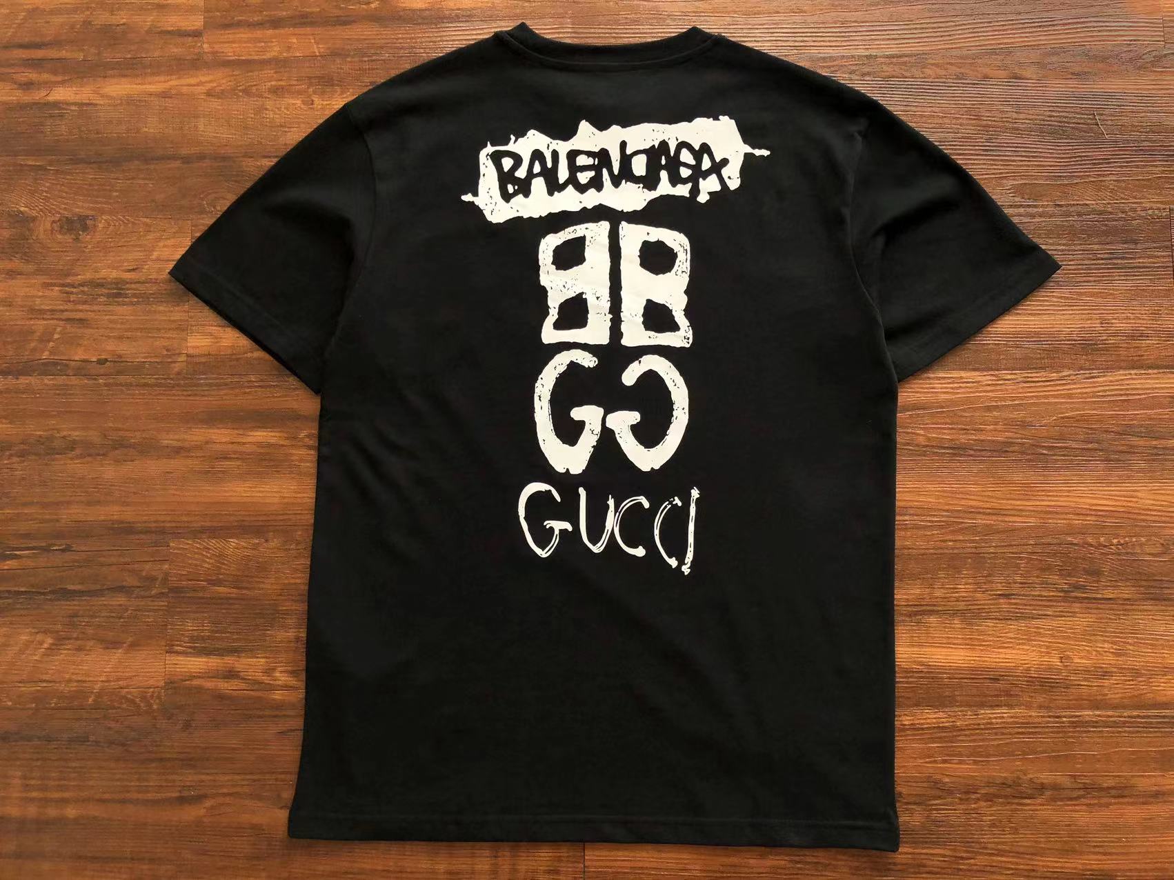 Best Replica Gucci x Balenciaga T-shirt - Colareps