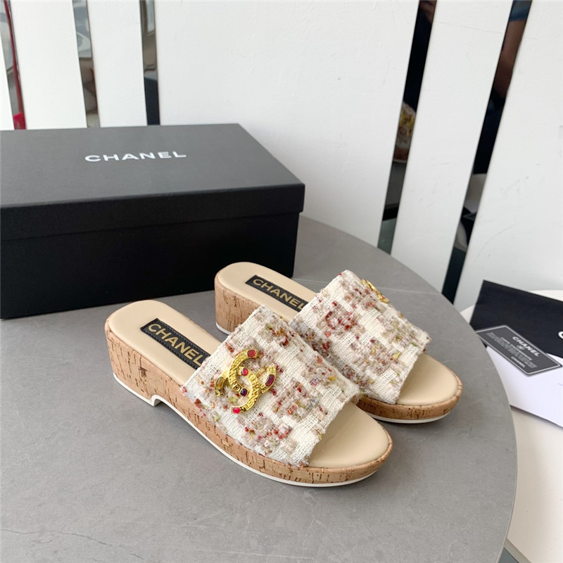 Best Replica Chanel rhombus thick-soled flip flops - Colareps