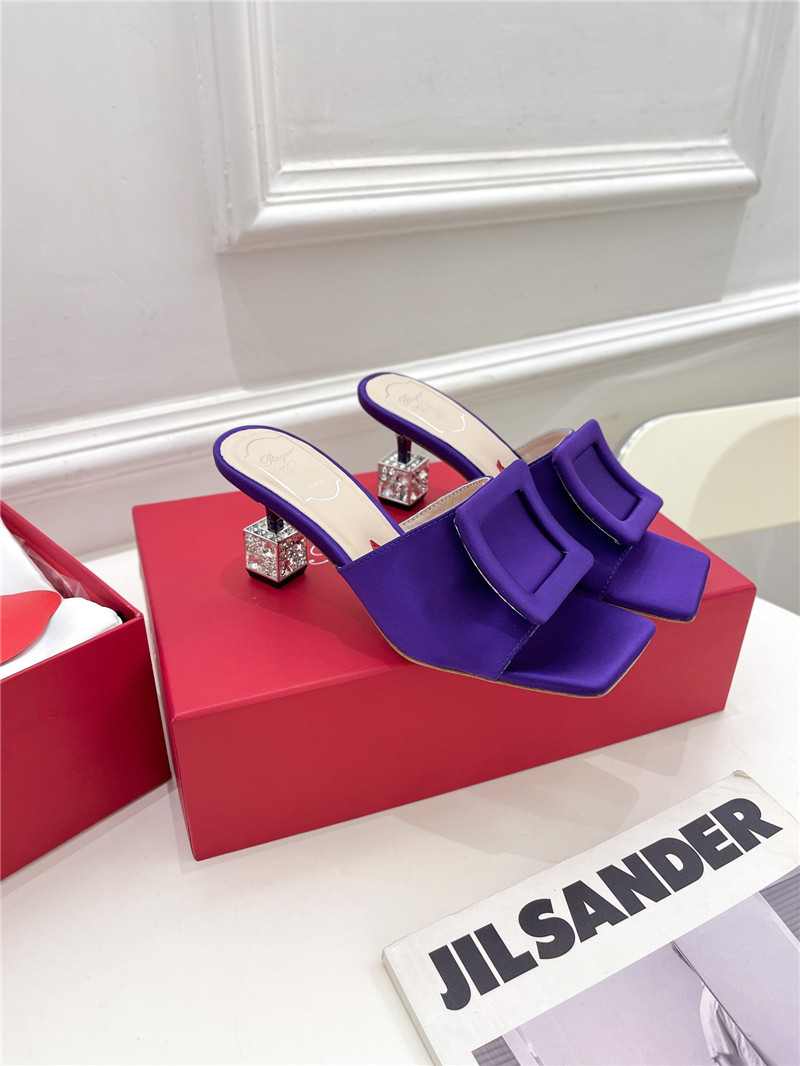 Best Replica roger vivier classic generous buckle slippers - Colareps