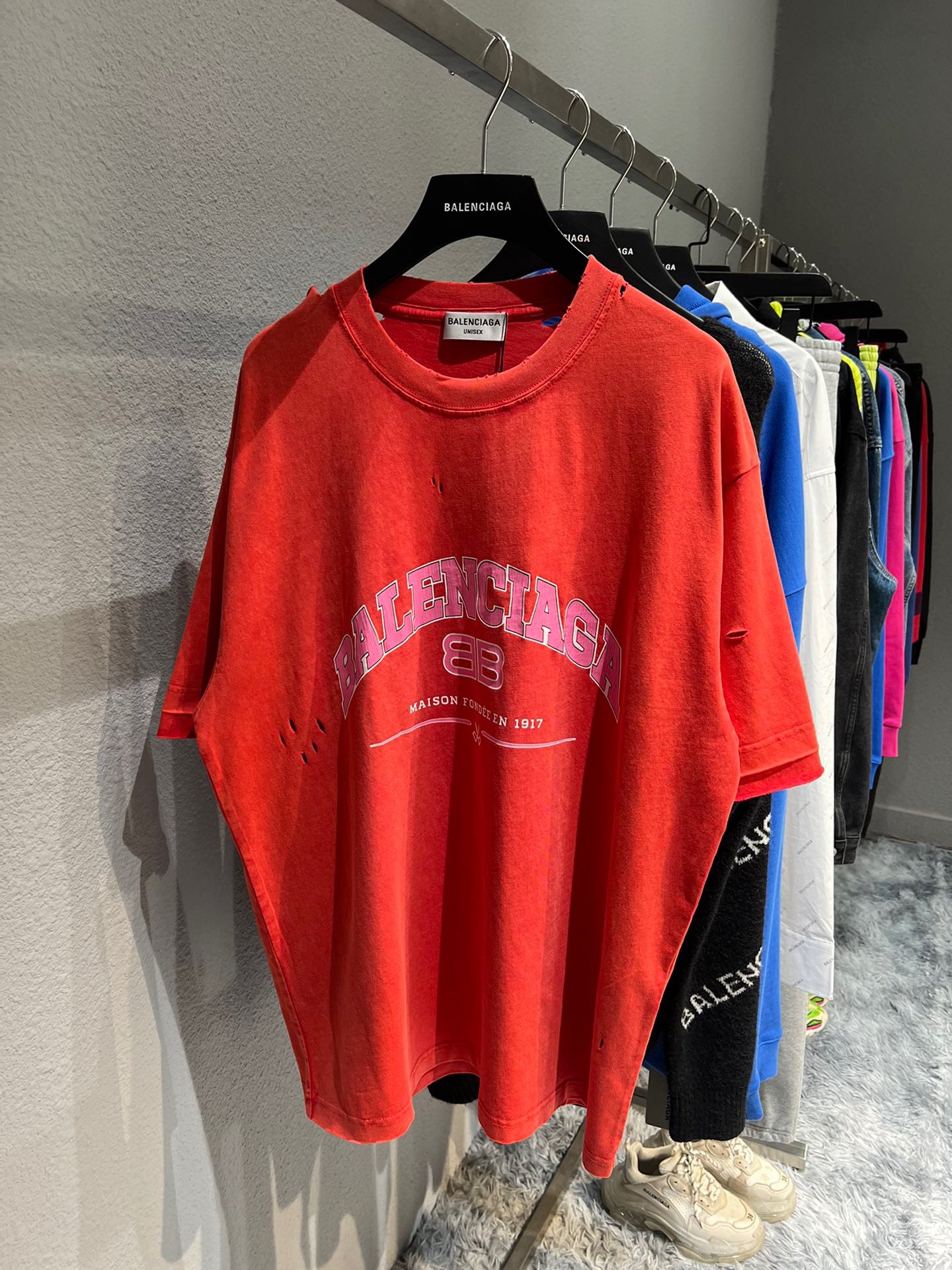 Best Replica Balenciaga T-shirt - Colareps