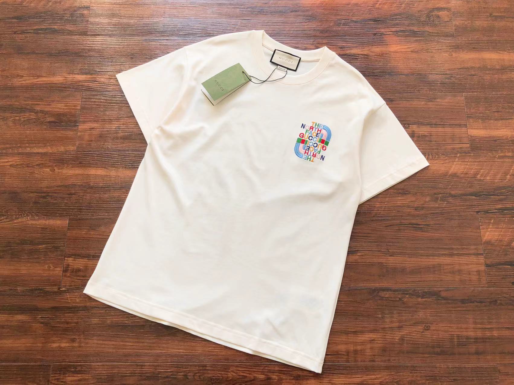 Best Replica Gucci x The North Face T-shirt - Colareps