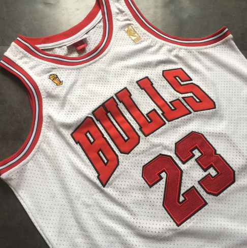 Best Replica MICHAEL JORDAN CHICAGO BULLS TROPHY THROWBACK JERSEY - Colareps