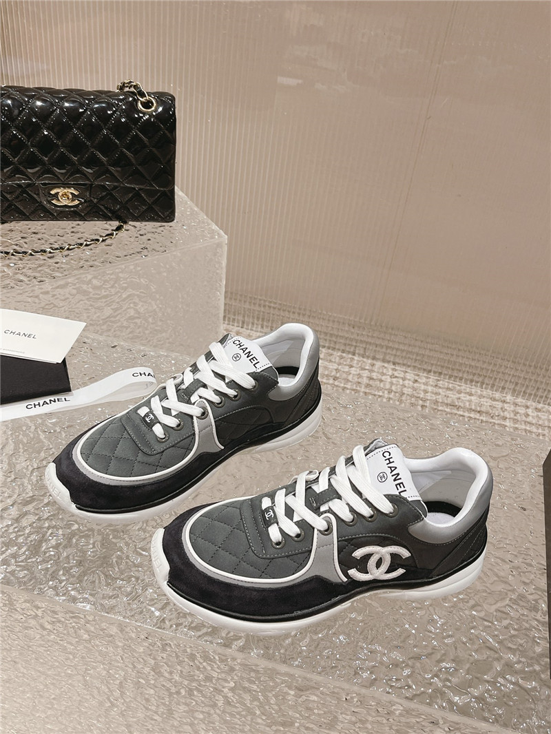 Best Replica Chanel explosive new color sneakers - Colareps