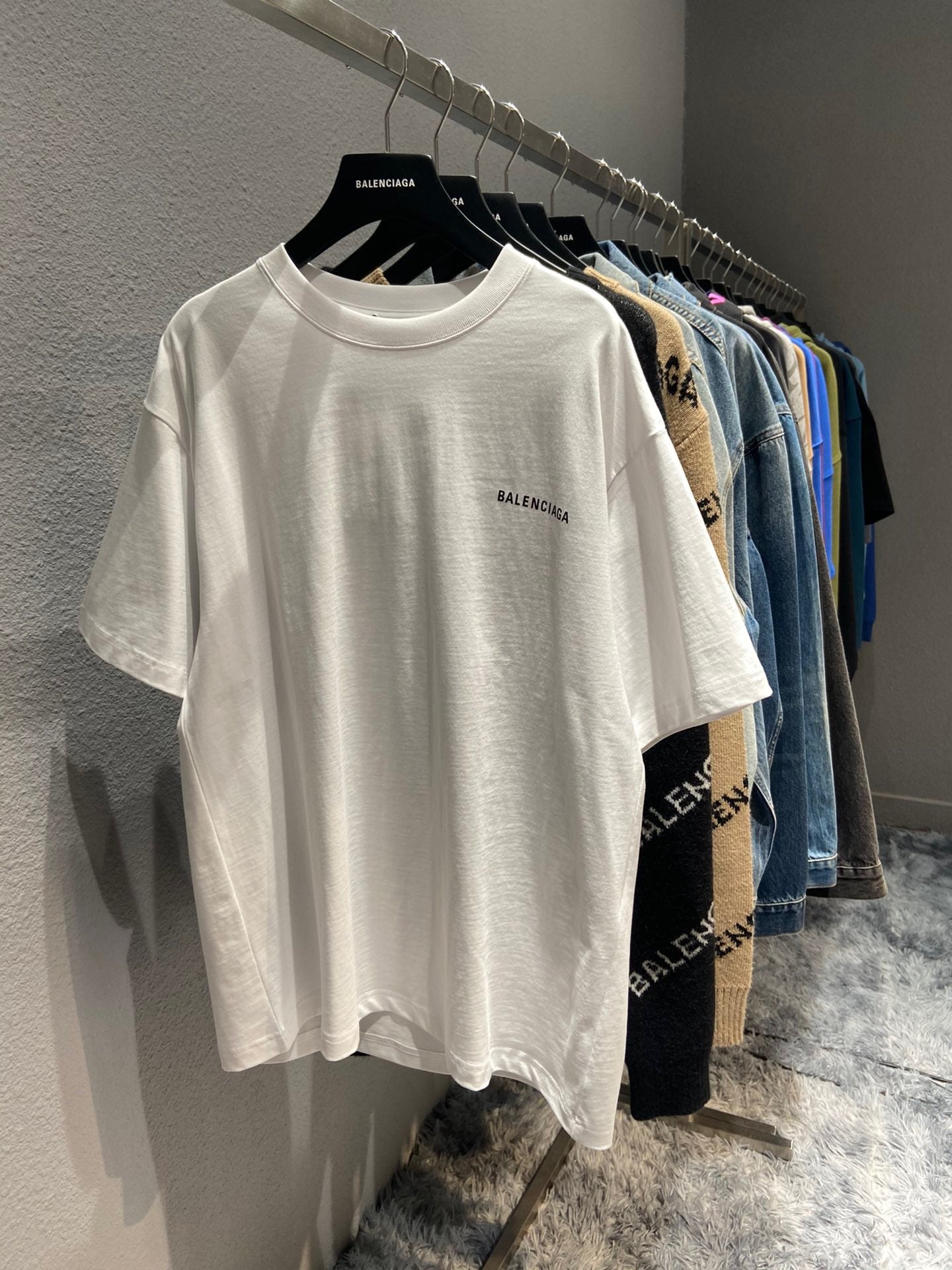 Best Replica Balenciaga T-shirt - Colareps