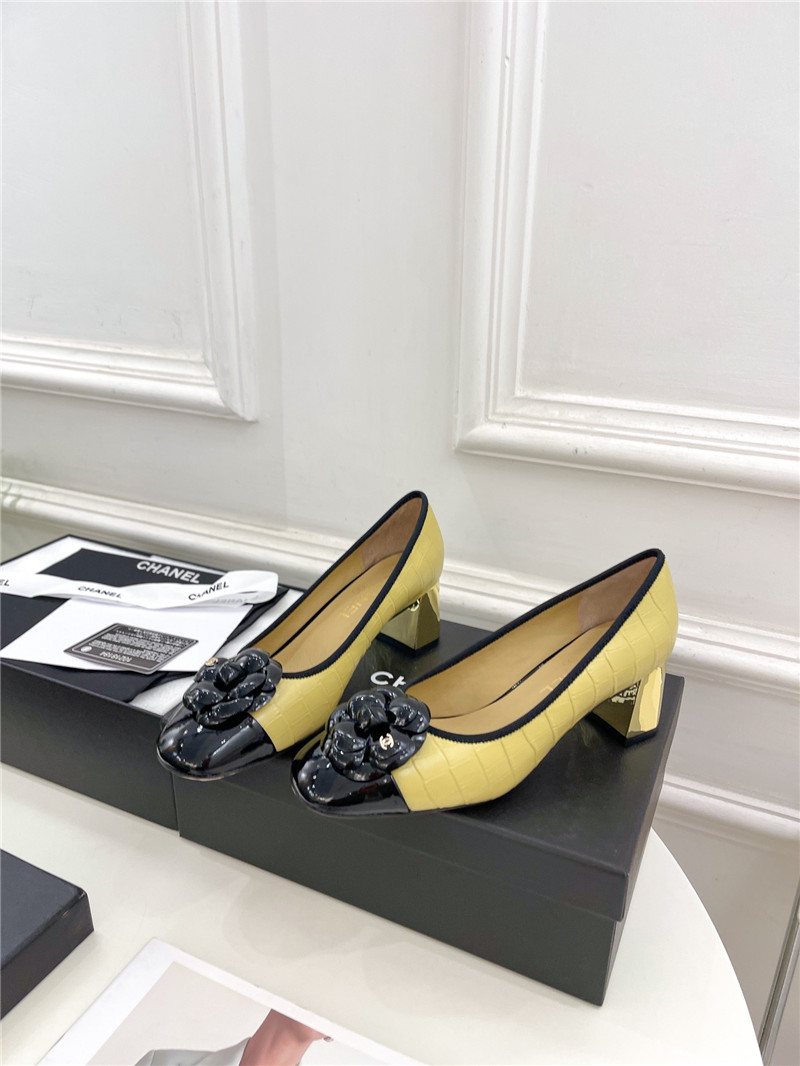 Best Replica Chanel catwalk style camellia shoes - Colareps