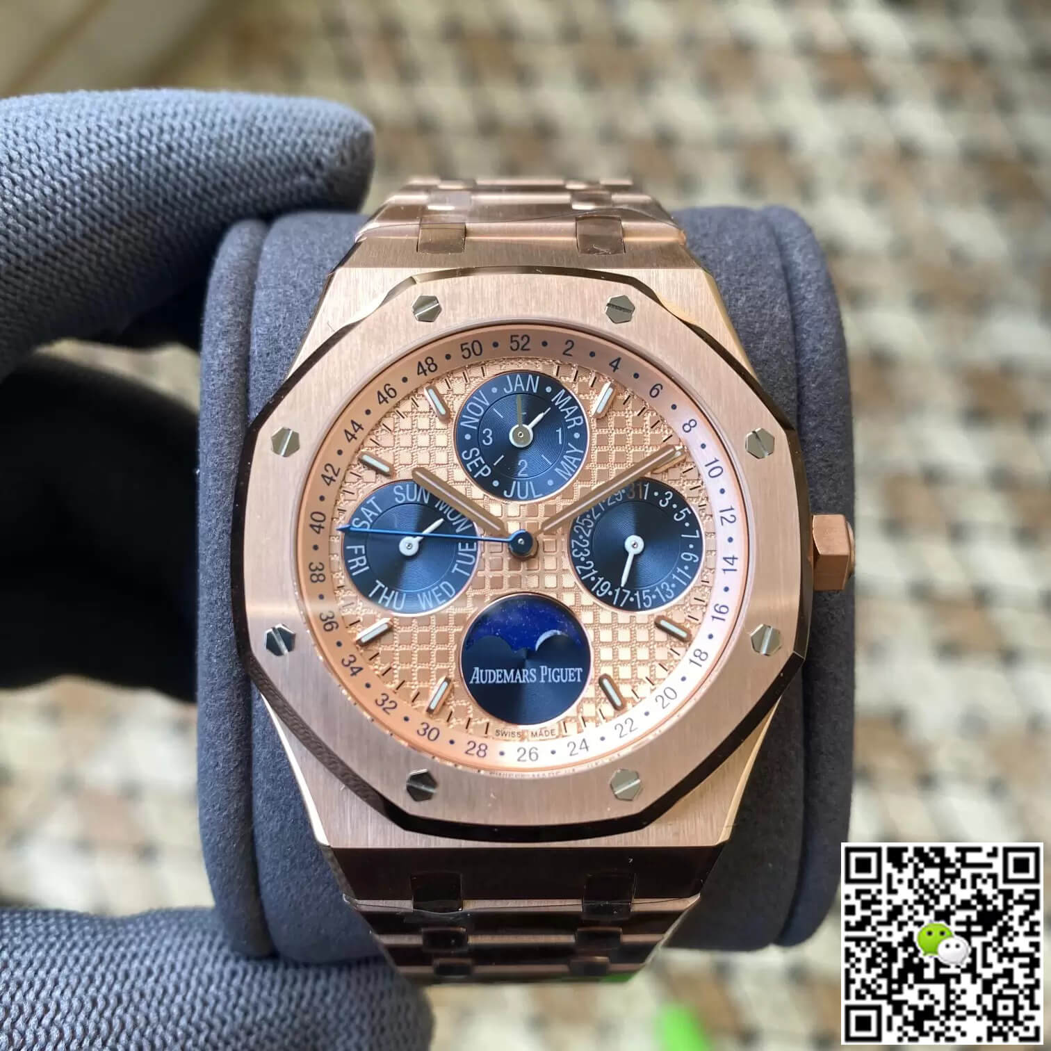Best Replica Replica Audemars Piguet Royal Oak 26584OR.OO.1220OR.01 1:1 Best Edition APS Factory Gold Dial - Colareps