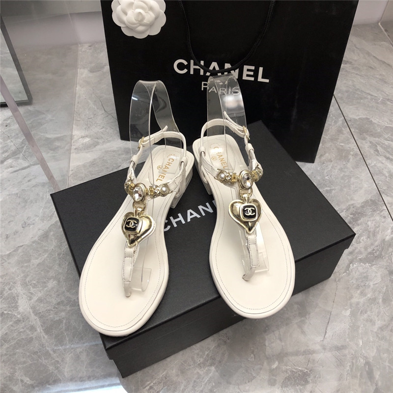 Best Replica Chanel new holiday love gemstone T word sandals - Colareps