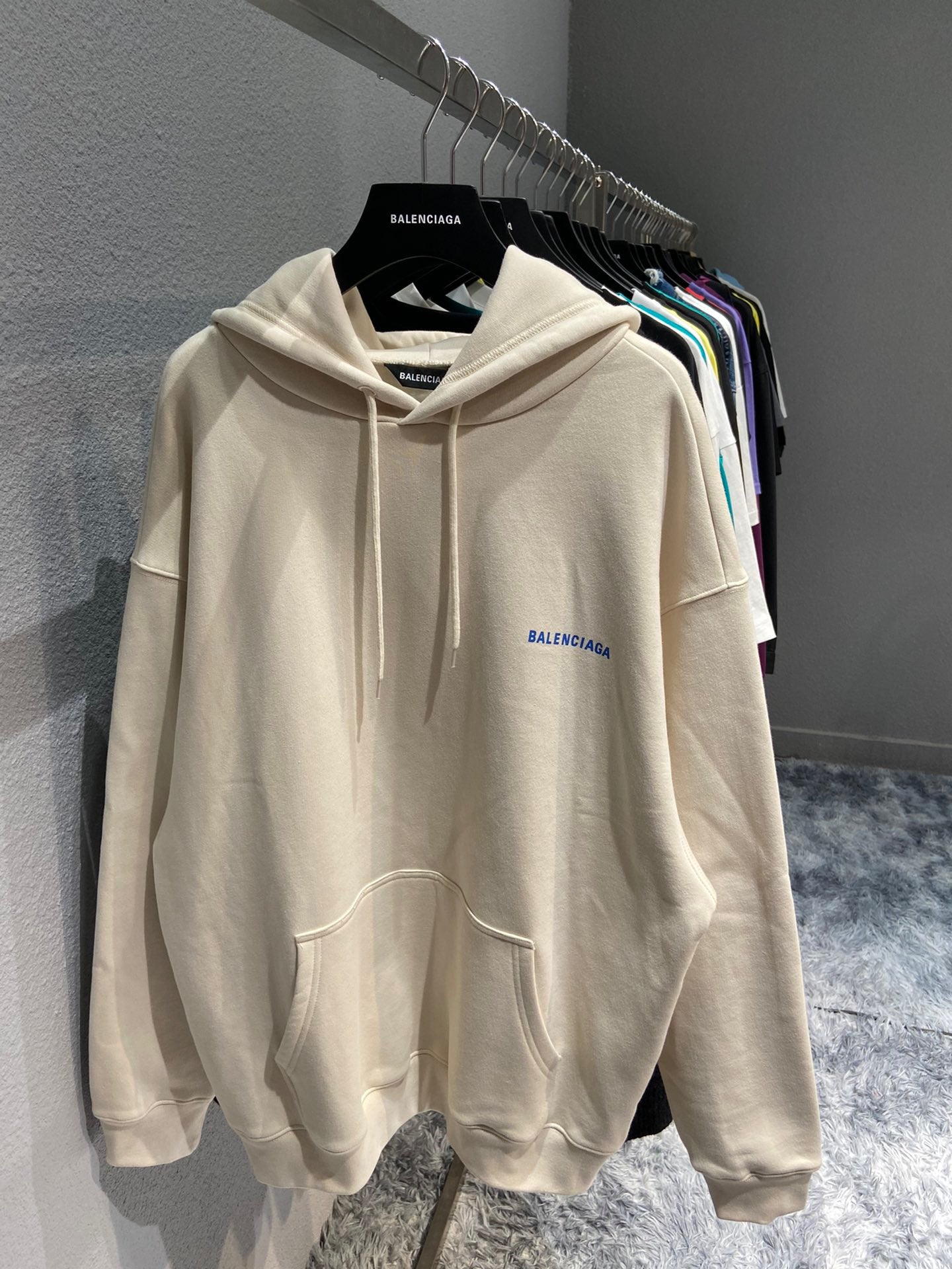 Best Replica Balenciaga Hoodie - Colareps