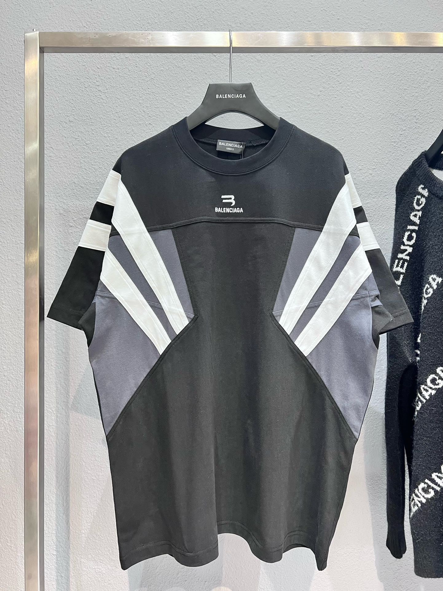 Best Replica Balenciaga T-shirt - Colareps