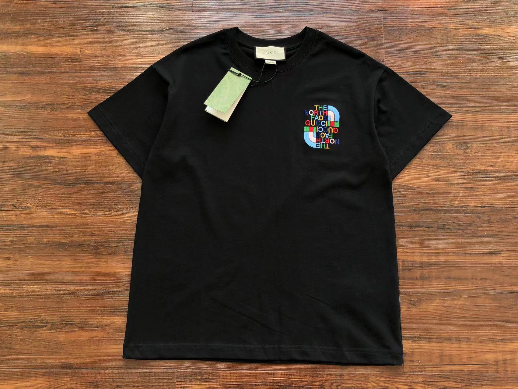 Best Replica Gucci x The North Face T-shirt - Colareps