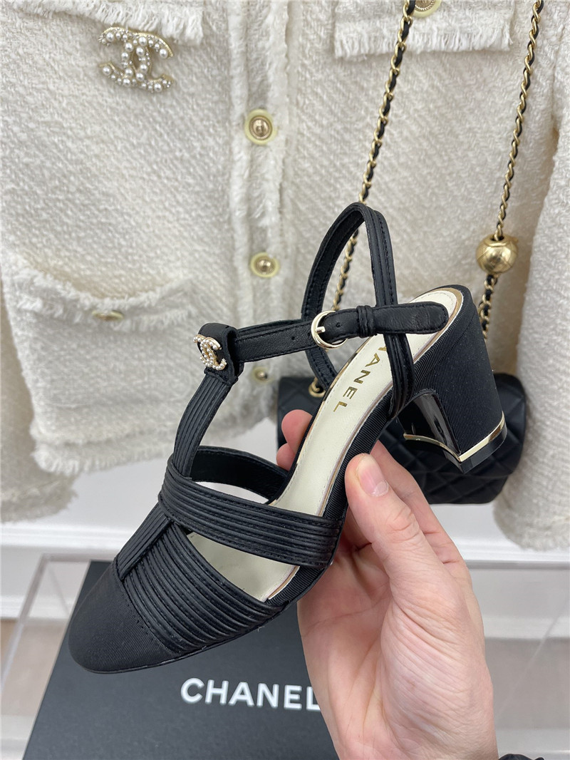 Best Replica Chanel new most beautiful chunky heel sandals - Colareps