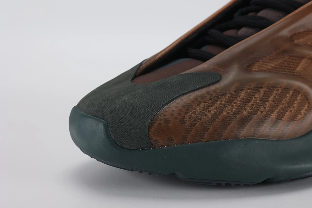 Best Replica Yeezy 700 V3 Copper Fade Replica - Colareps