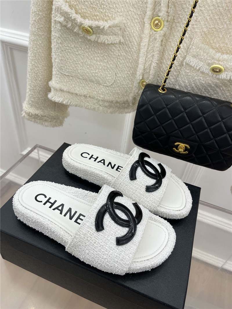 Best Replica Chanel new big double C lazy slippers - Colareps