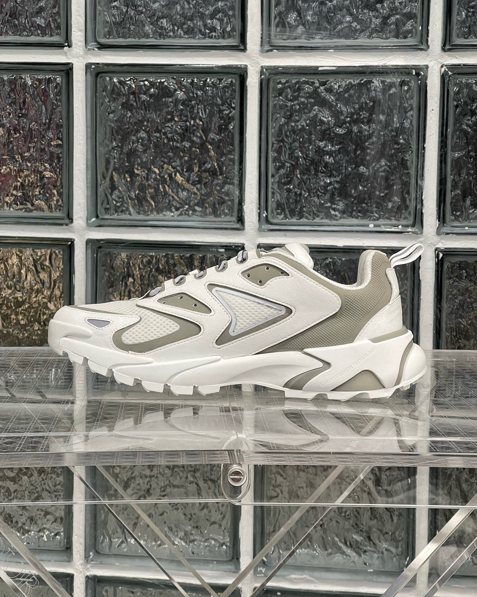 Best Replica Louis Vuitton Runner Tatic Sneaker - Colareps
