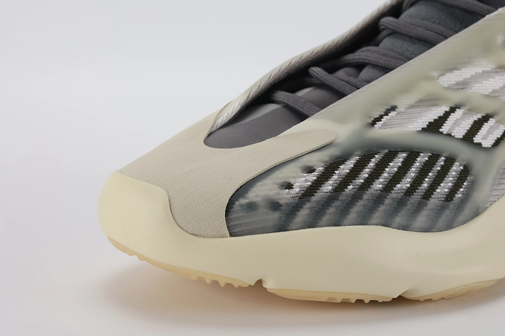 Best Replica Yeezy 700 V3  Fade Salt  Replica - Colareps