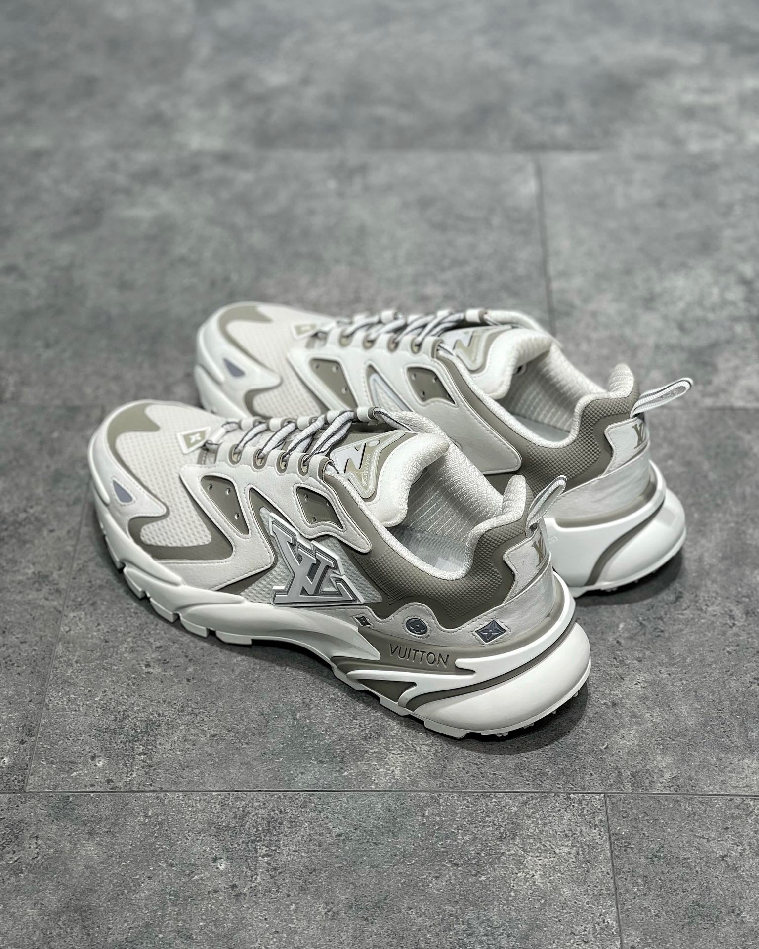 Best Replica Louis Vuitton Runner Tatic Sneaker - Colareps