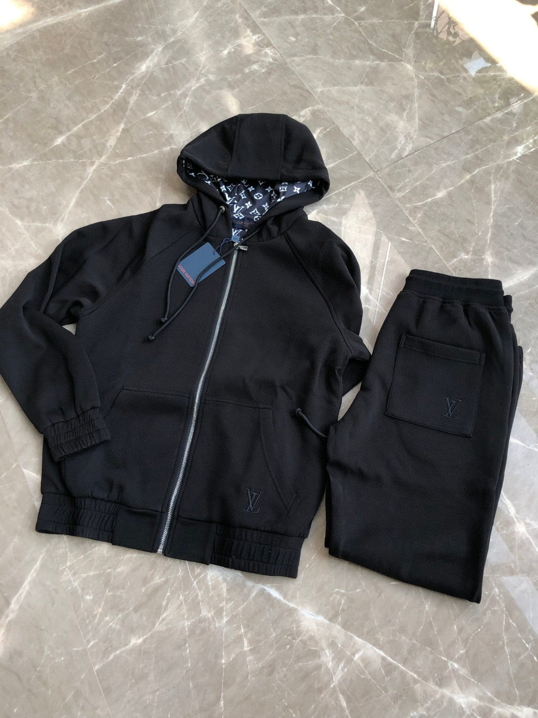 Best Replica Louis Vuitton Jacket + Pants Set - Colareps