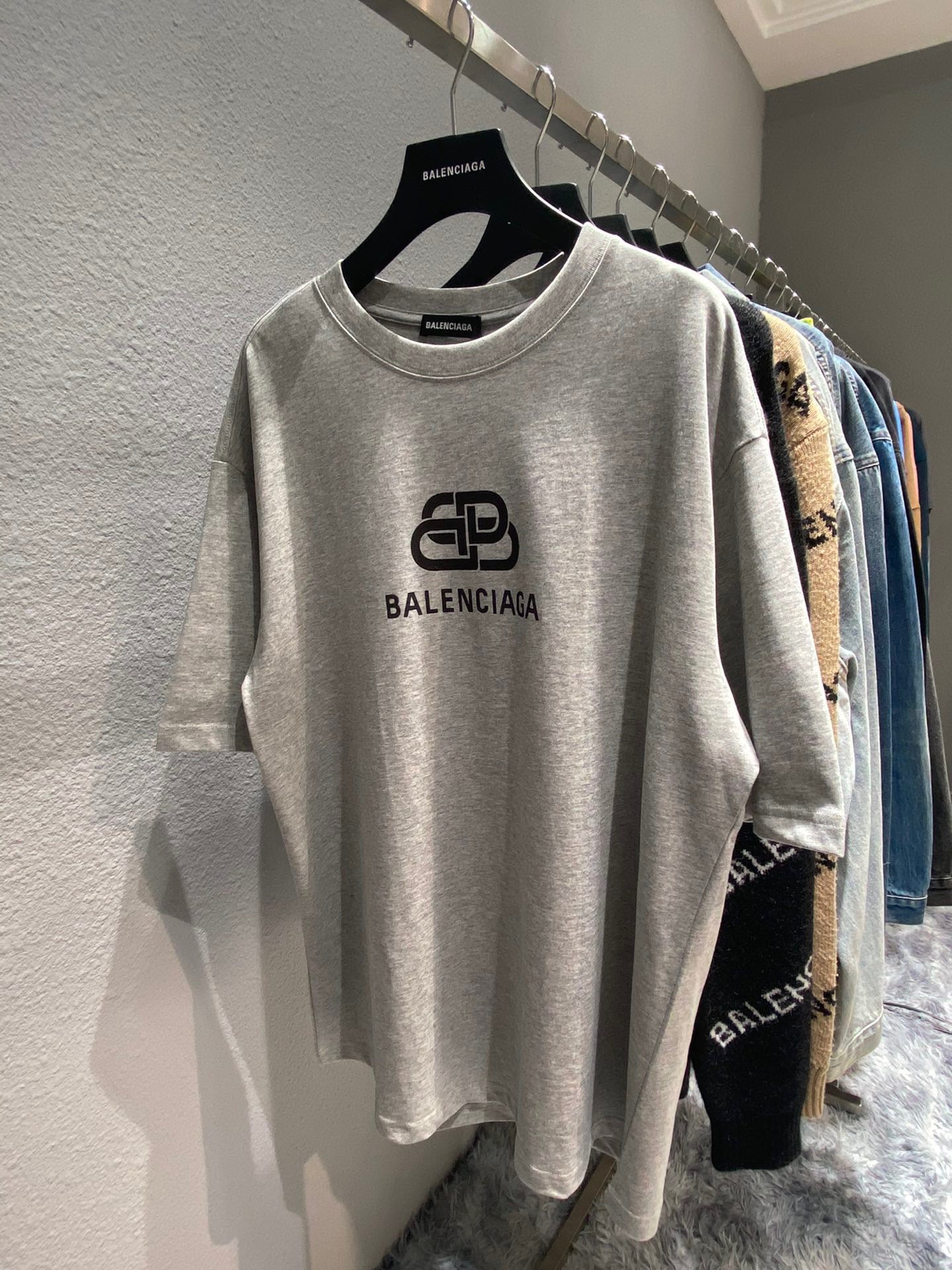 Best Replica Balenciaga T-shirt - Colareps