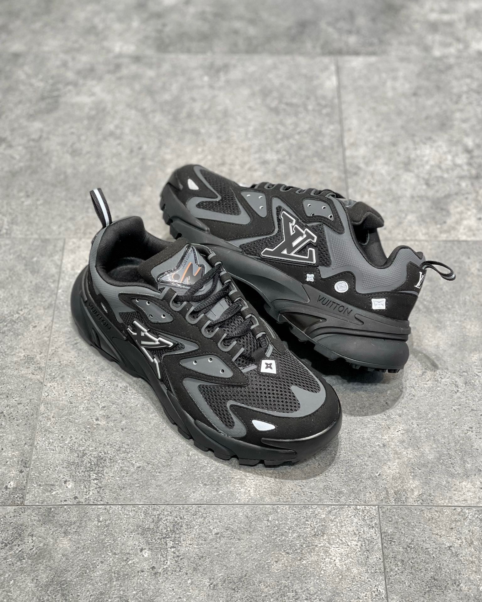 Best Replica Louis Vuitton Runner Tatic Sneaker - Colareps