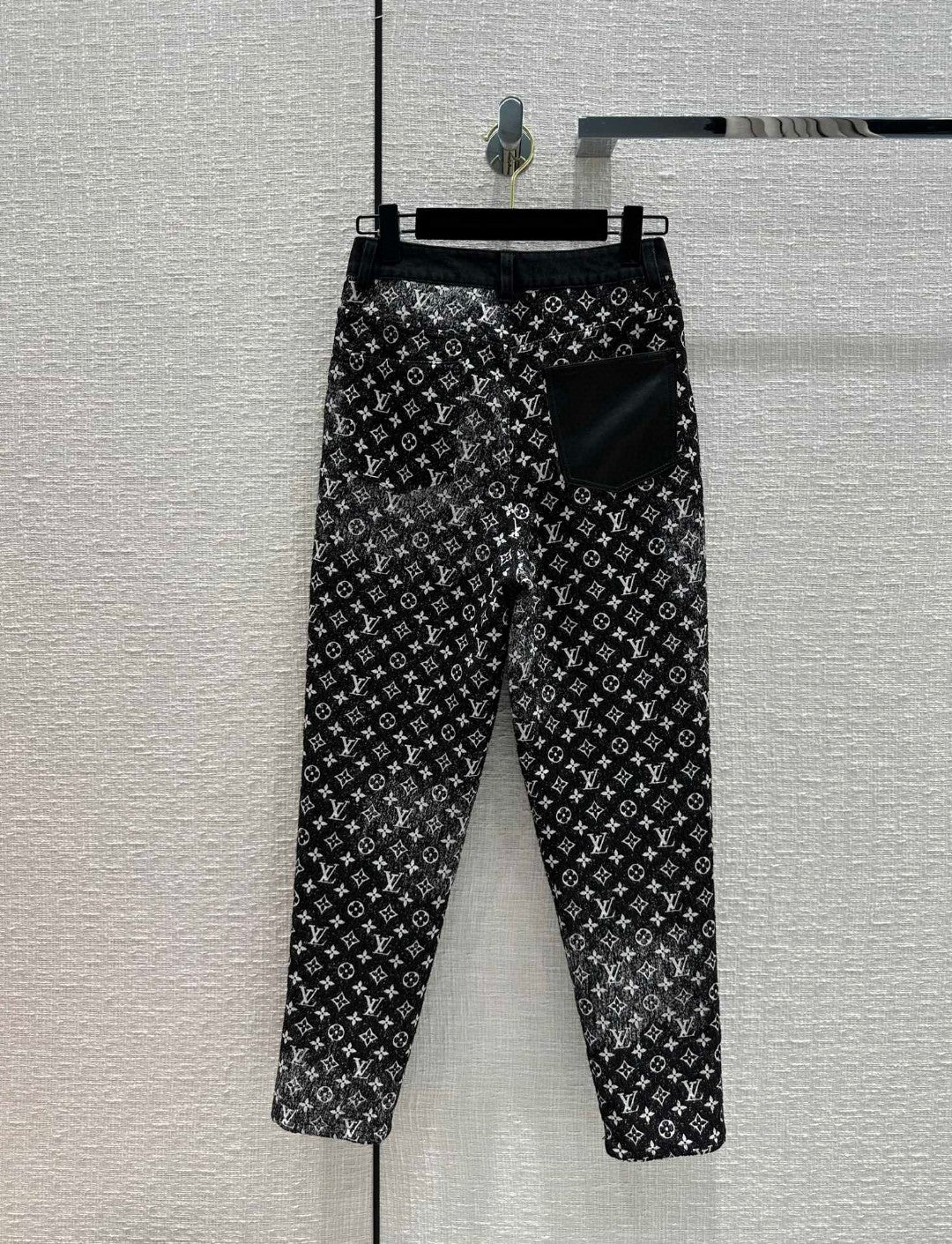 Best Replica Louis Vuitton Pants - Colareps
