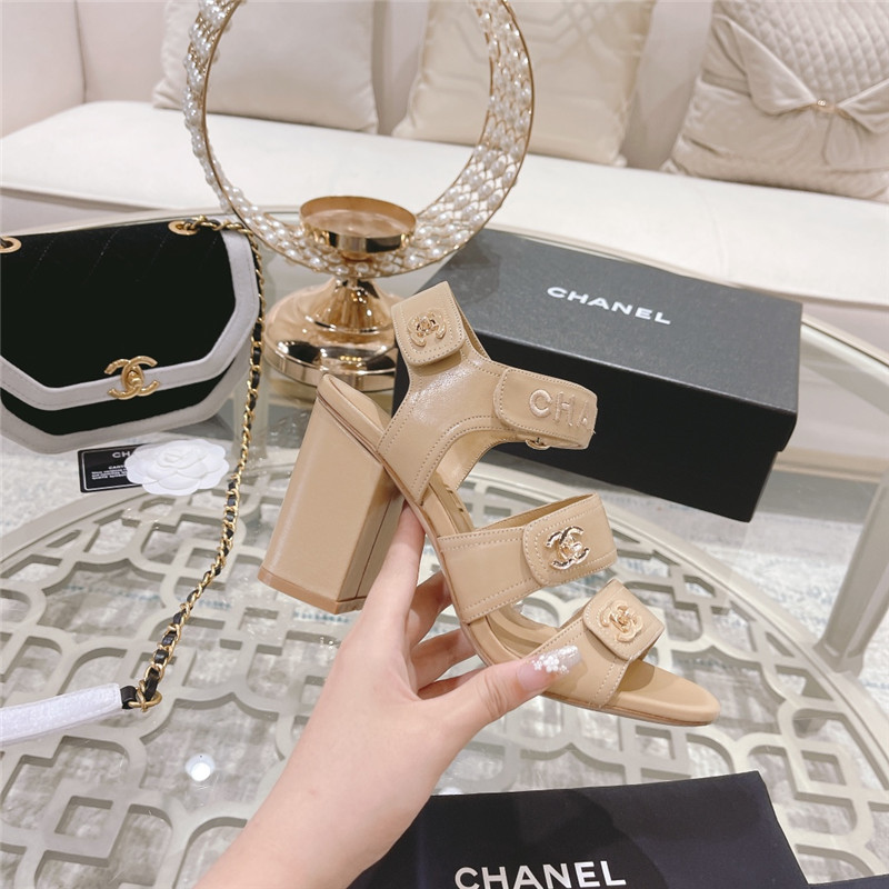 Best Replica Chanel early spring catwalk new thick heel sandals - Colareps