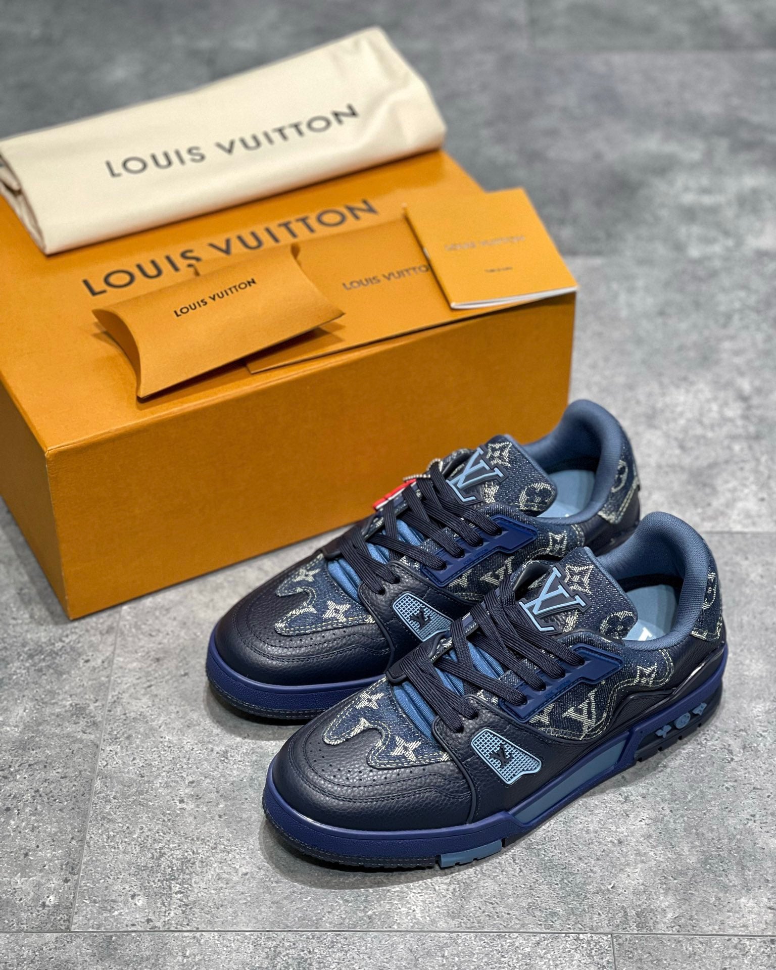 Best Replica Louis Vuitton Trainer Sneaker - Colareps