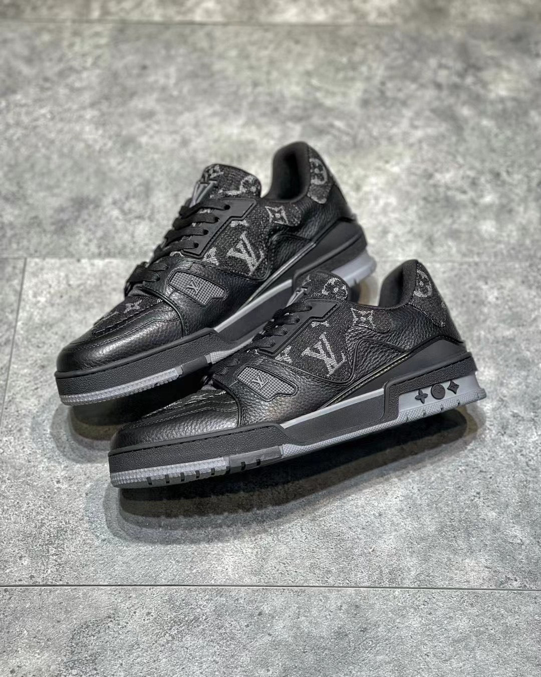 Best Replica Louis Vuitton Trainer Sneaker - Colareps