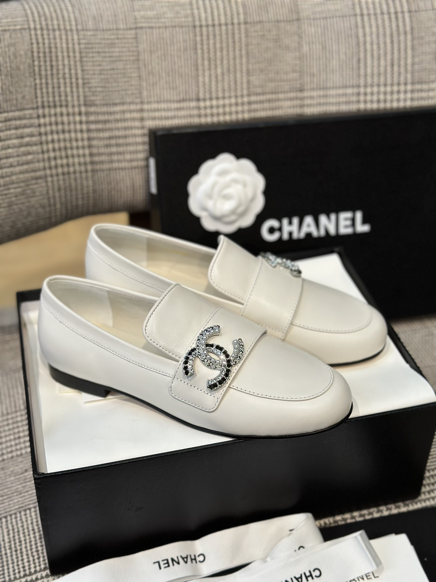 Best Replica Chanel Dupes crystal double c loafers - Colareps