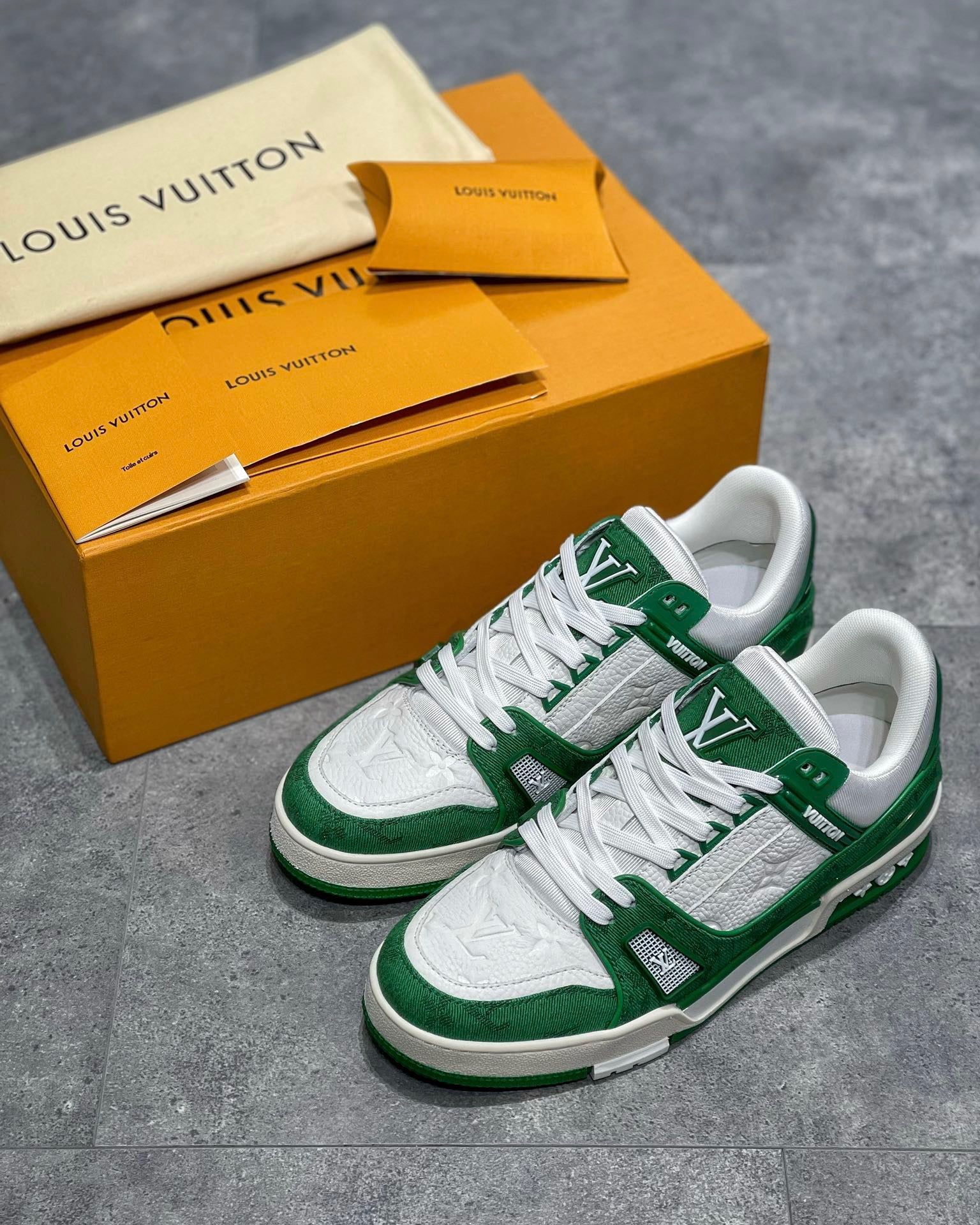 Best Replica Louis Vuitton Trainer Sneaker - Colareps