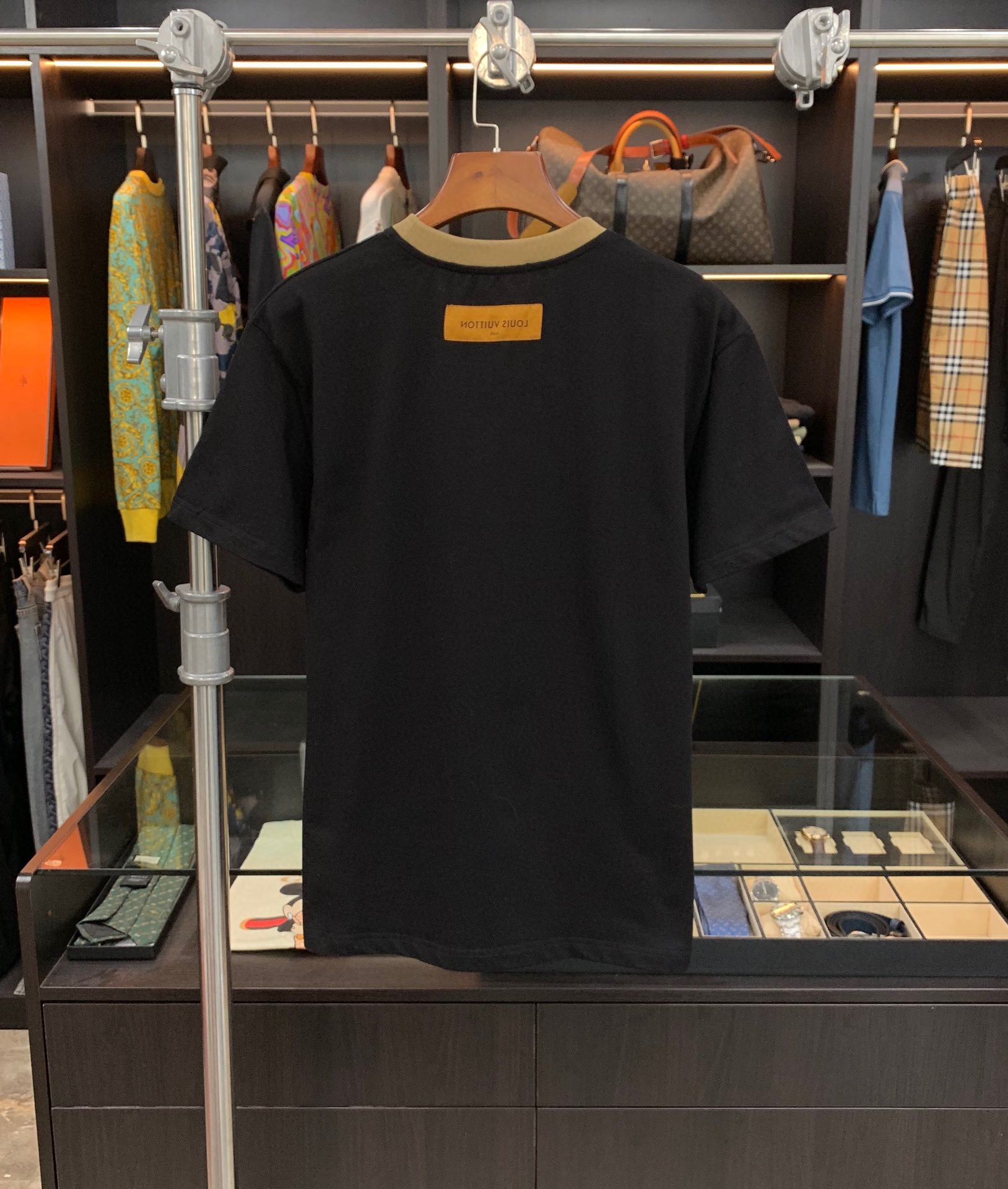 Best Replica Louis Vuitton T-shirt - Colareps