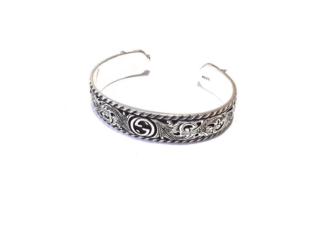 Best Replica Gucci Cuff Bracelet - Colareps