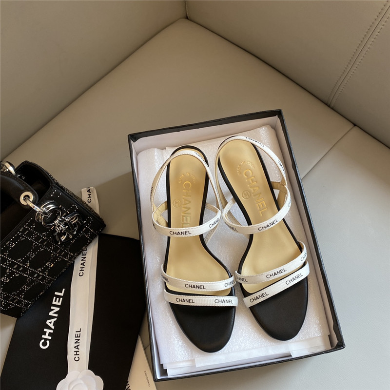 Best Replica Chanel middle-aged series logo strappy high-heeled sandals - Colareps