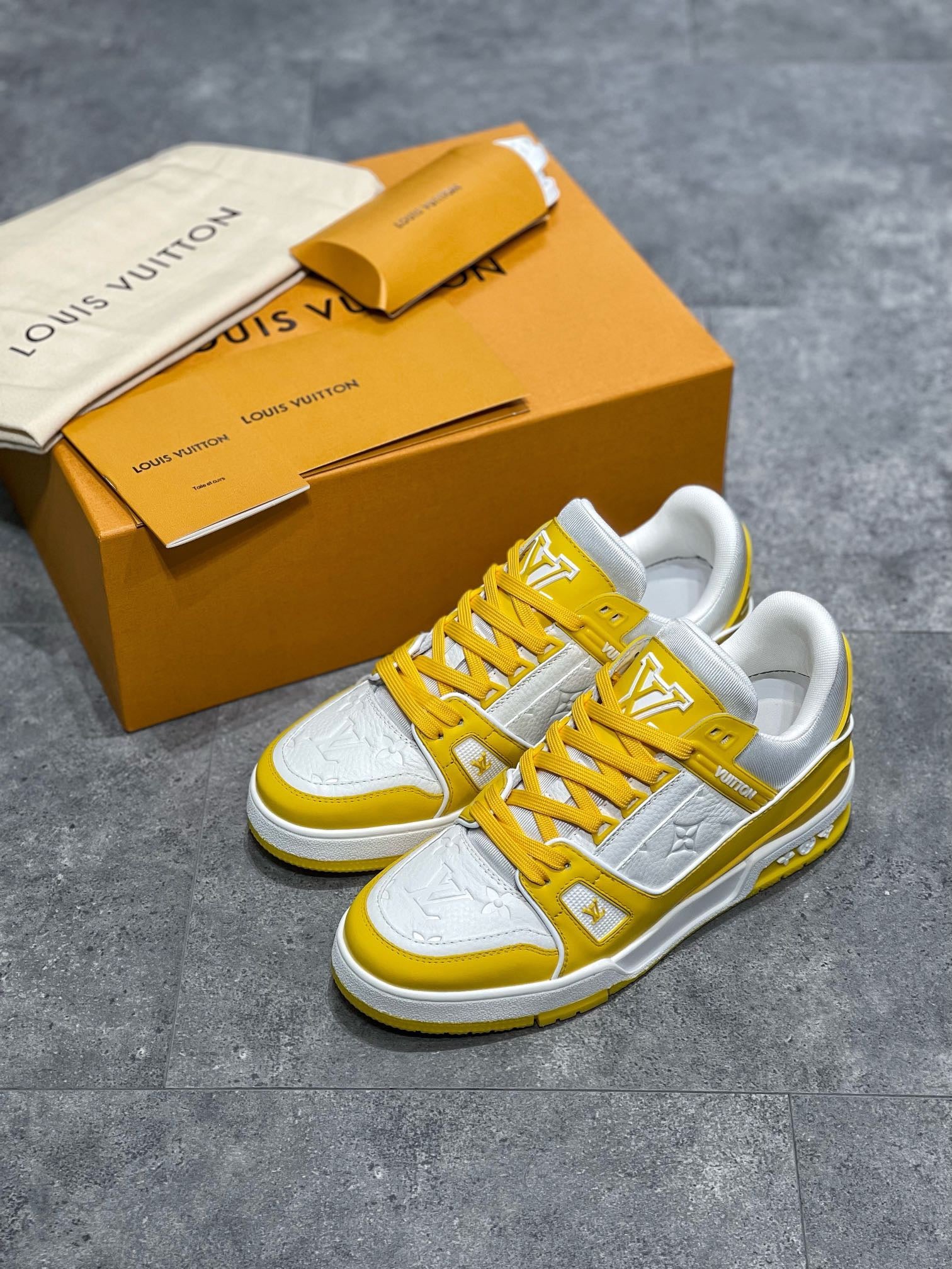 Best Replica Louis Vuitton Trainer Sneaker - Colareps