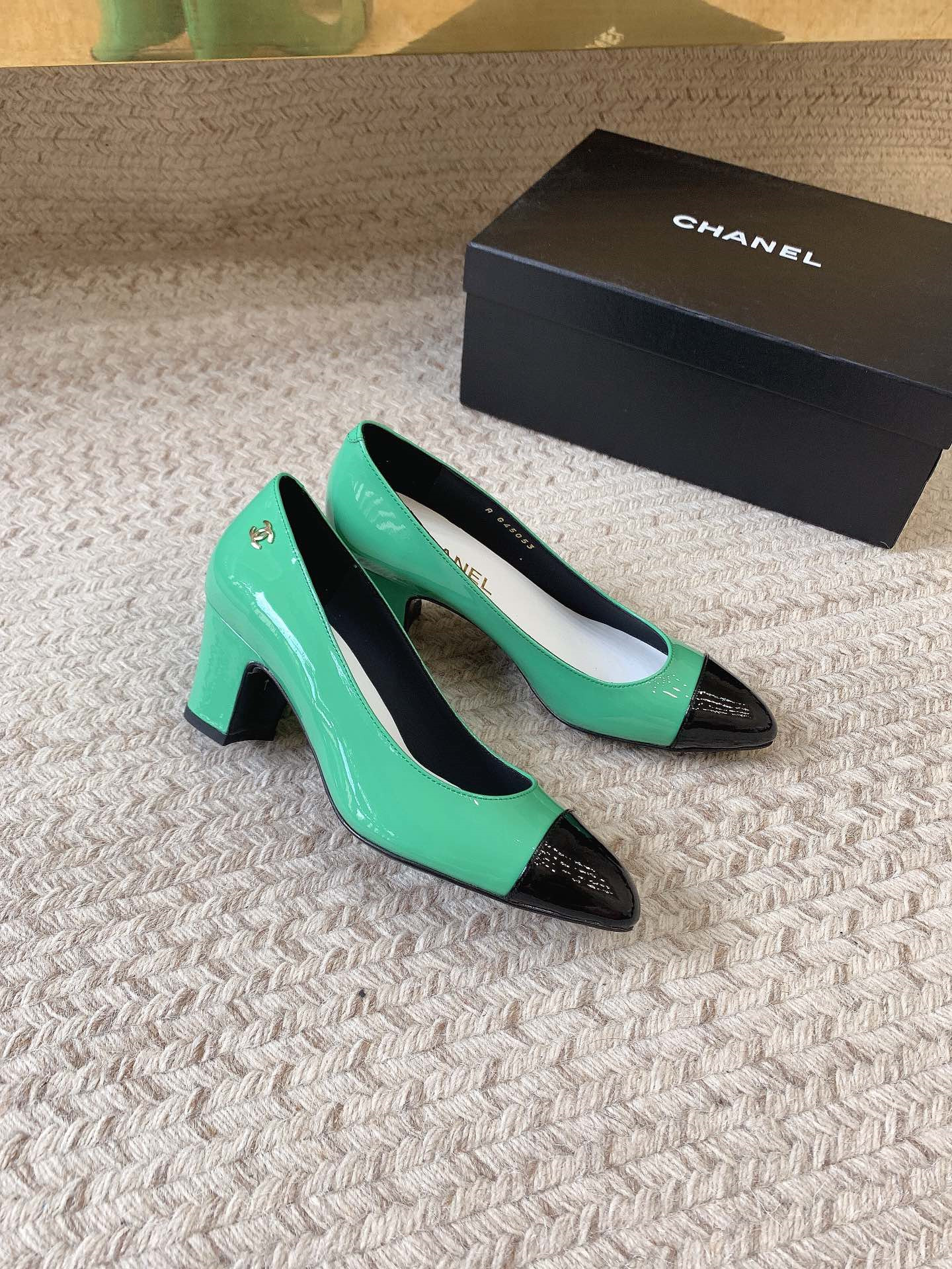 Best Replica Chanel new patent leather shoes - Colareps