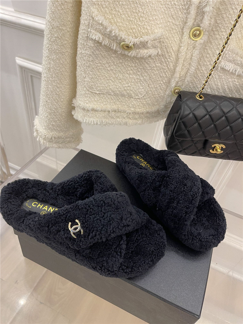 Best Replica chanel cc cross strap lambswool slippers - Colareps
