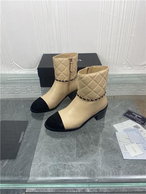 Best Replica chanel chain thick heel ankle boots - Colareps