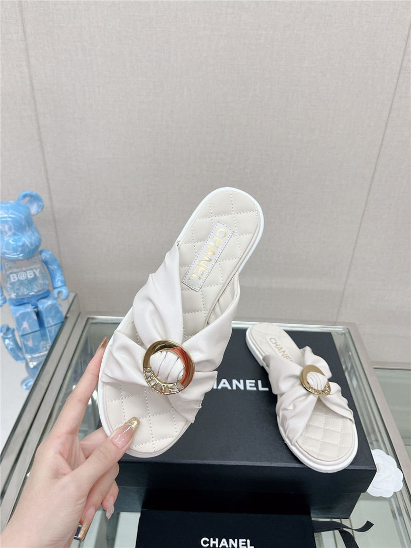 Best Replica chanel cross strap round buckle slippers - Colareps