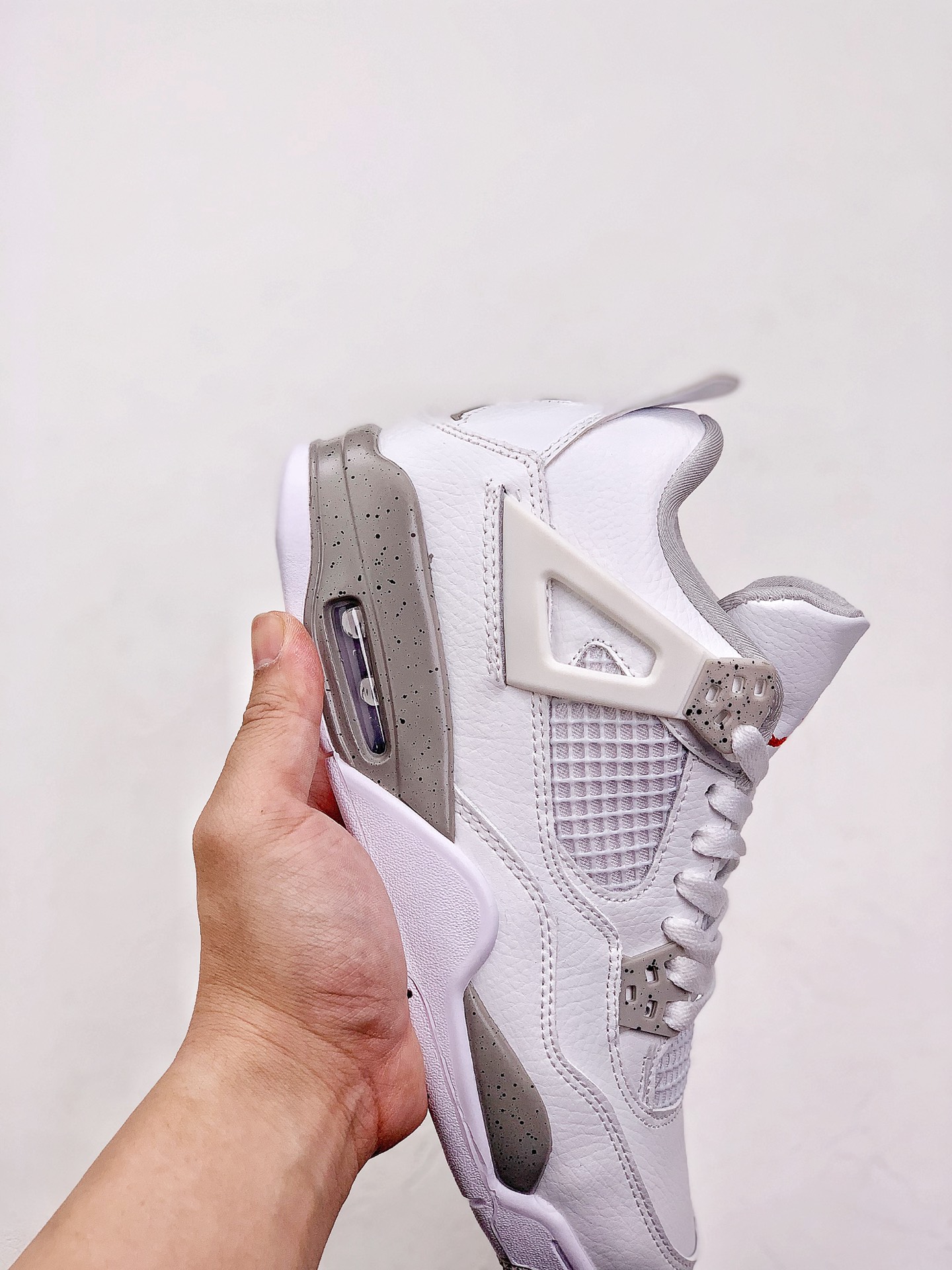 Best Replica Jordan 4 Retro White Oreo extended size - Colareps
