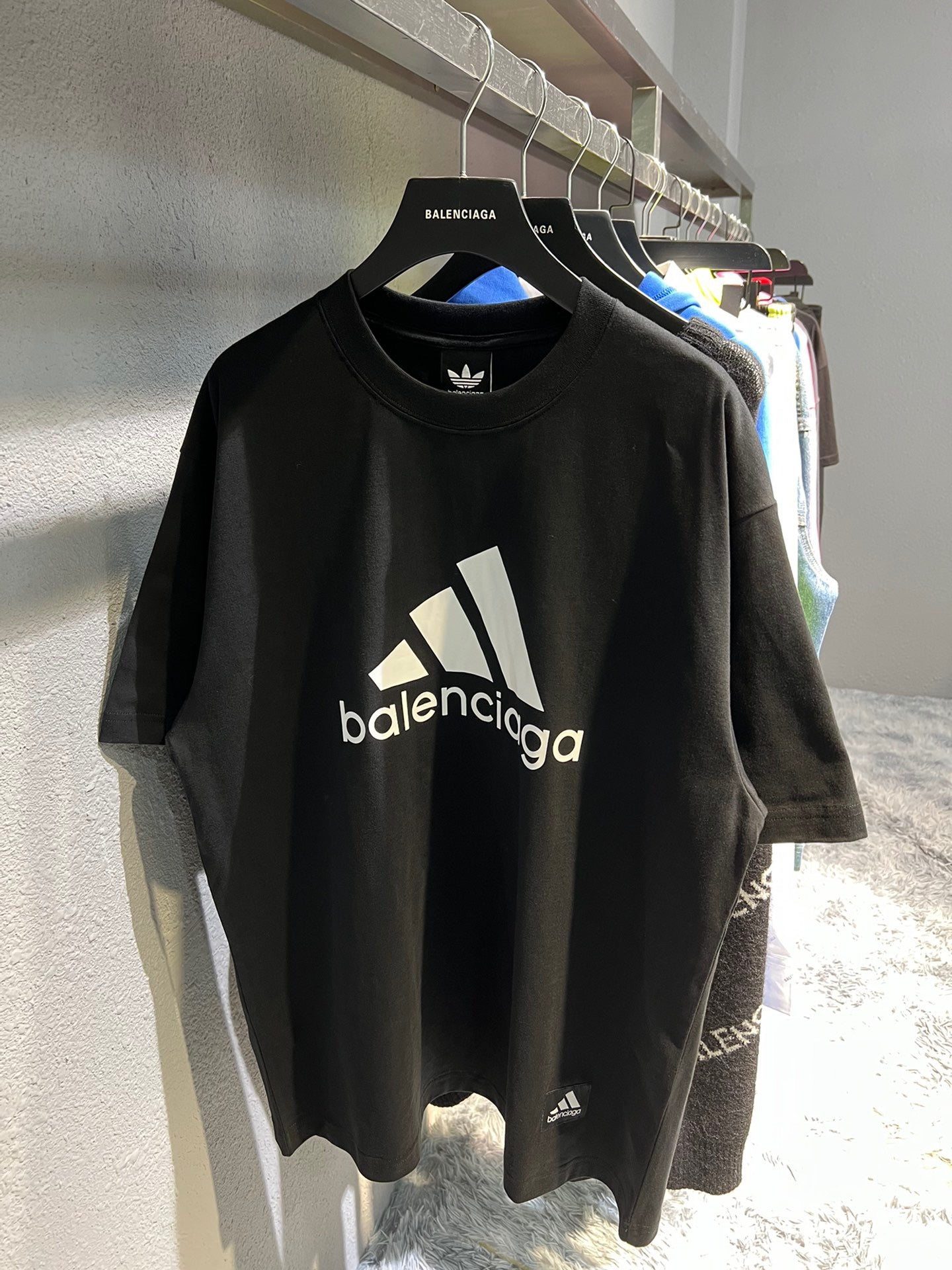 Best Replica Balenciaga T-shirt - Colareps